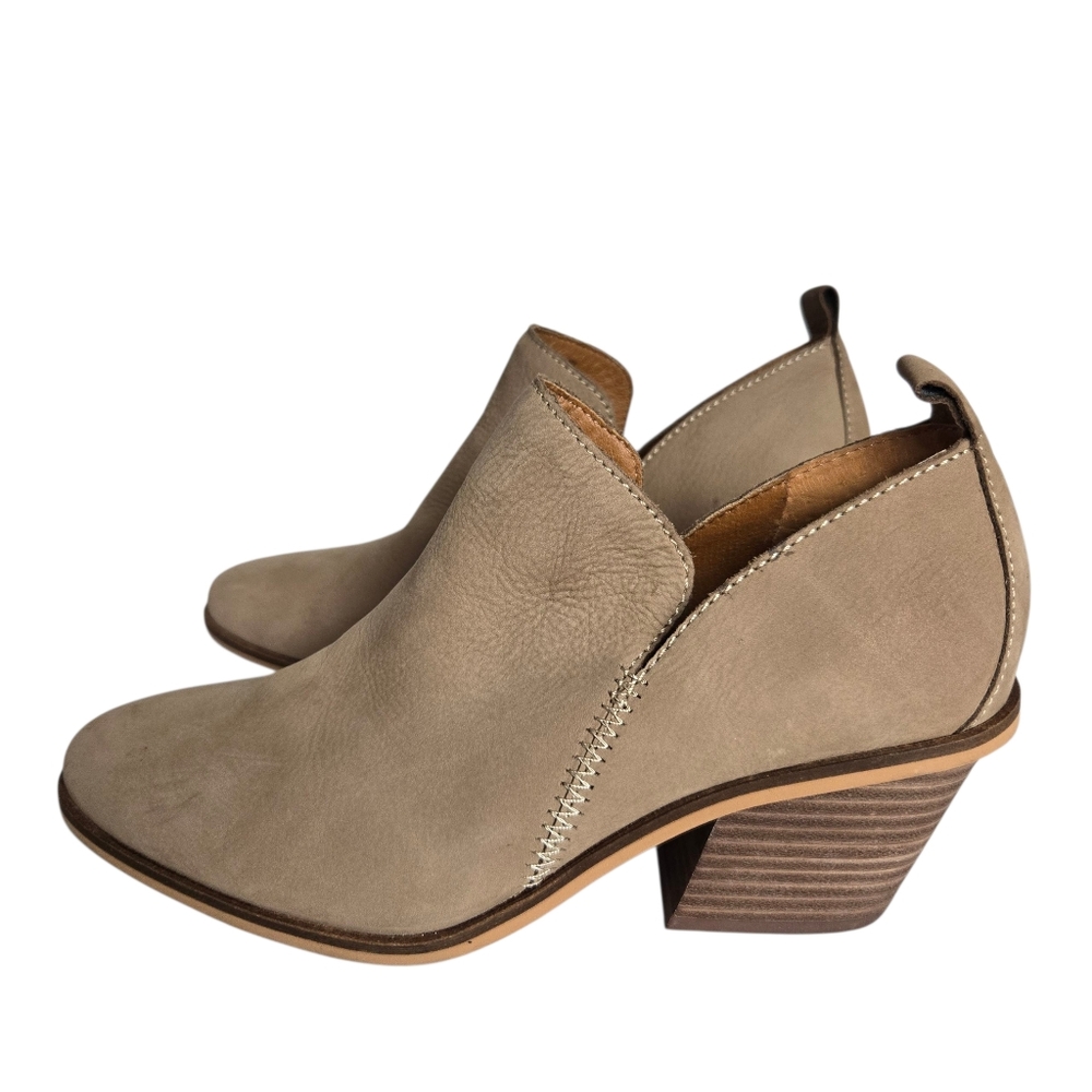 Lucky‎ Brand Victorey Leather Ankle Booties Dune Taupe Shooties Boots Sz 7.5M